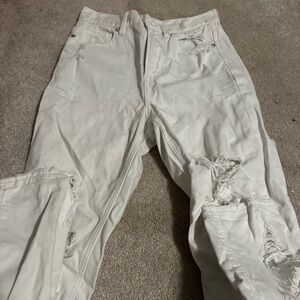loose fit white american eagle jeans